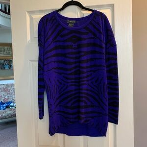 Bloomingdales Cashmere Purple/Black Print Sweater sz S